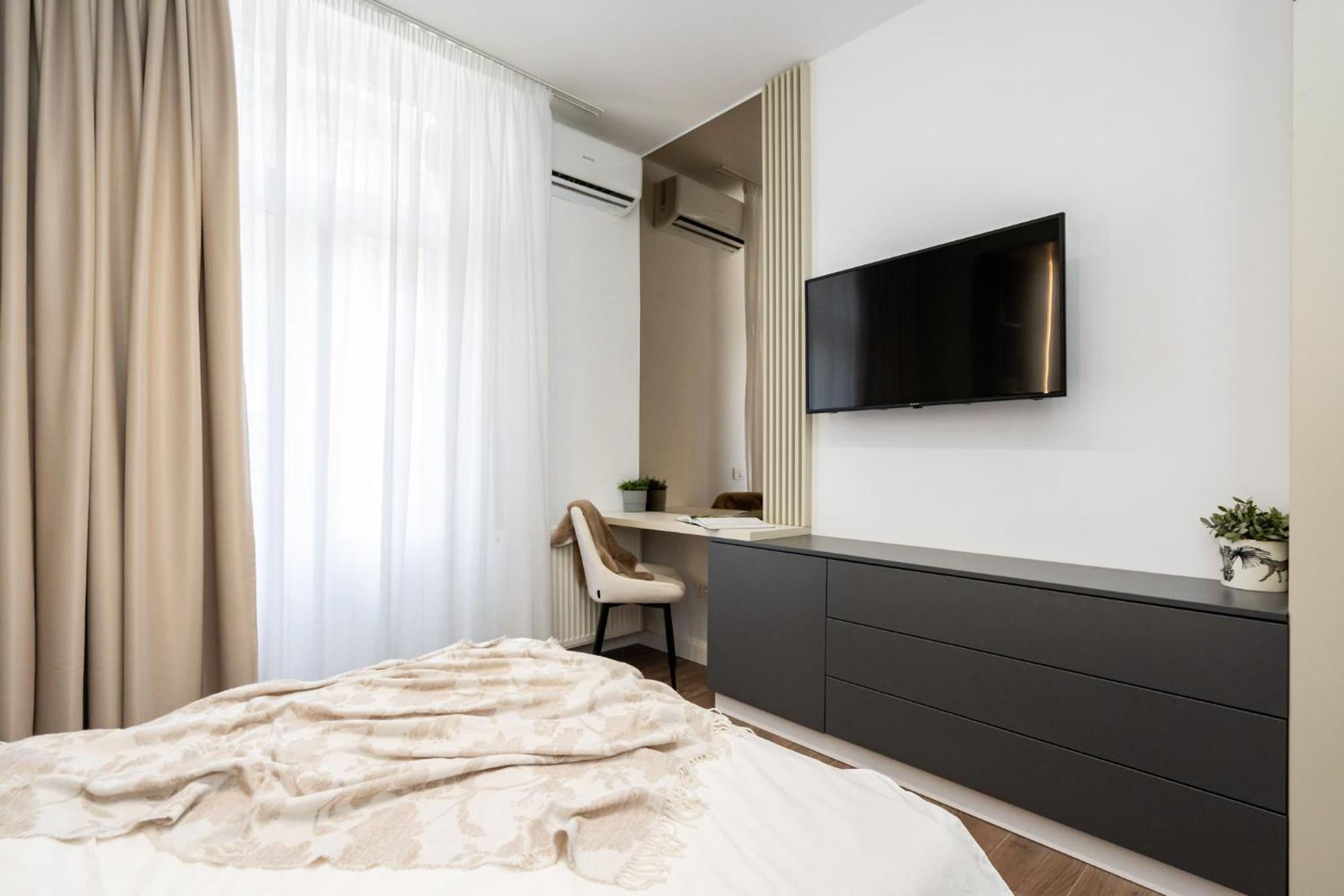 The Nest - Center - Old - 2 Bedrooms * Bucarest