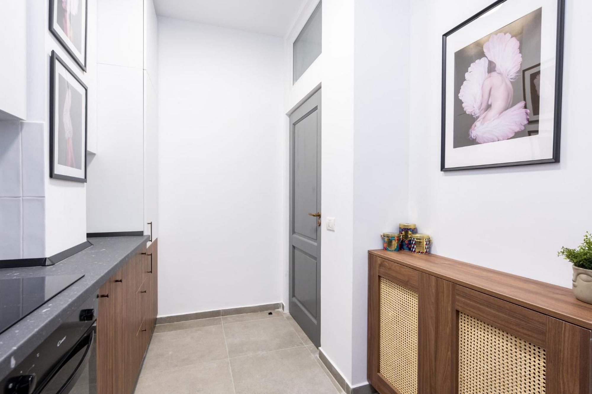 Appartamento The Nest - Center - Old - 2 Bedrooms Bucarest